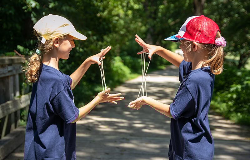summer-camp-girls-800x512