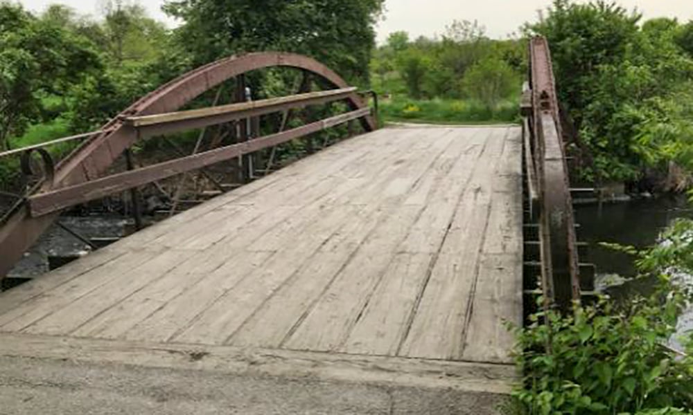Hidden-Lake-historic-bridge