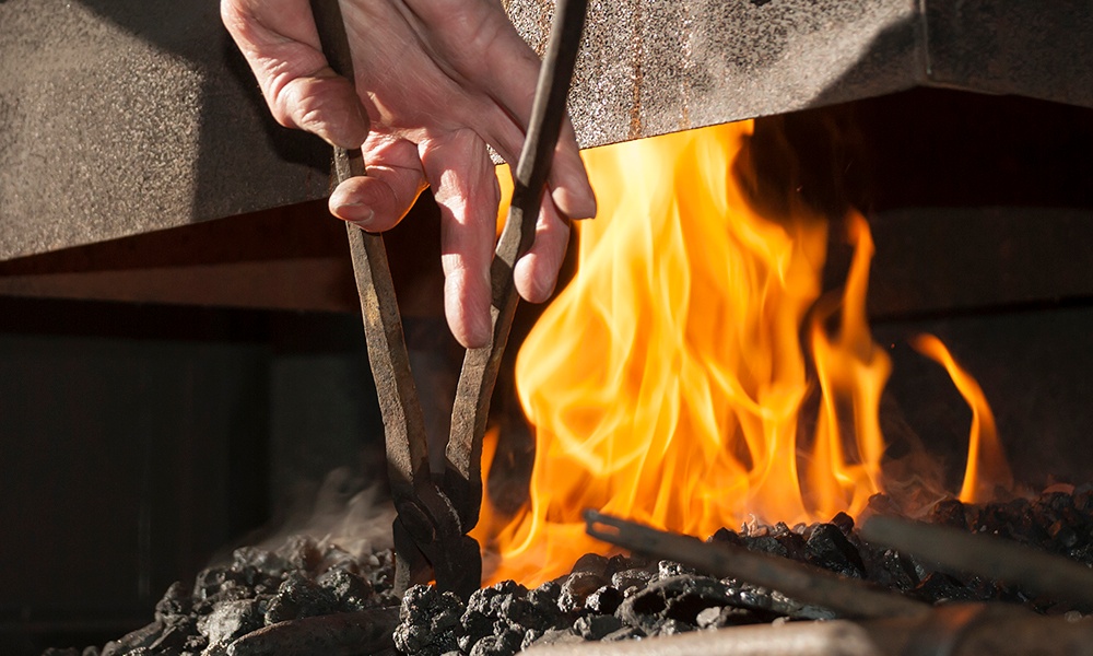 blacksmithing-demonstration-kline-creek-farm