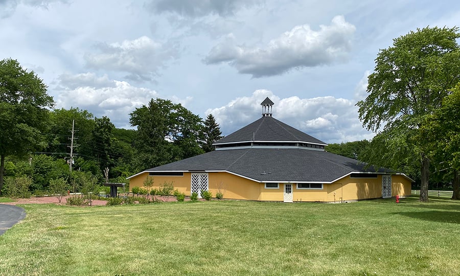 An octagon-shaped barn was built on the farm in 1983.