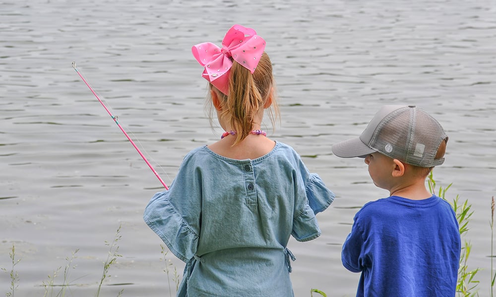 bow-girl-boy-fish