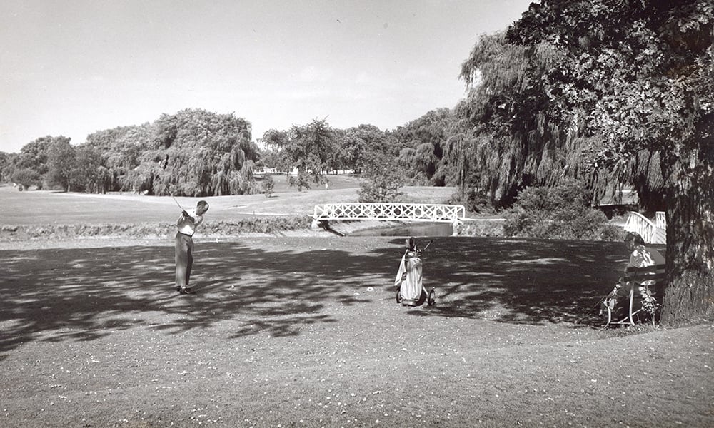 Golf-BW-1000x600-DHS-88.128.1.2