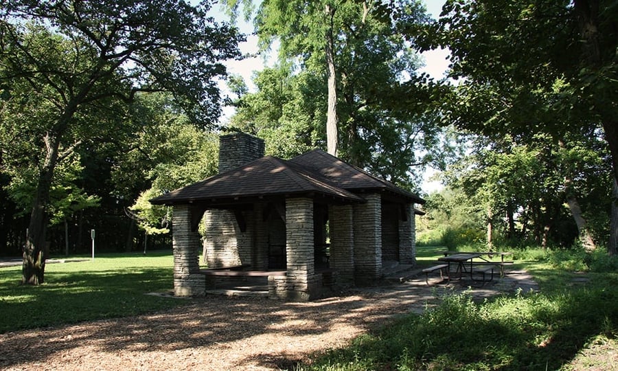 A 1930s shelter offers numerous picnicking opportunities.