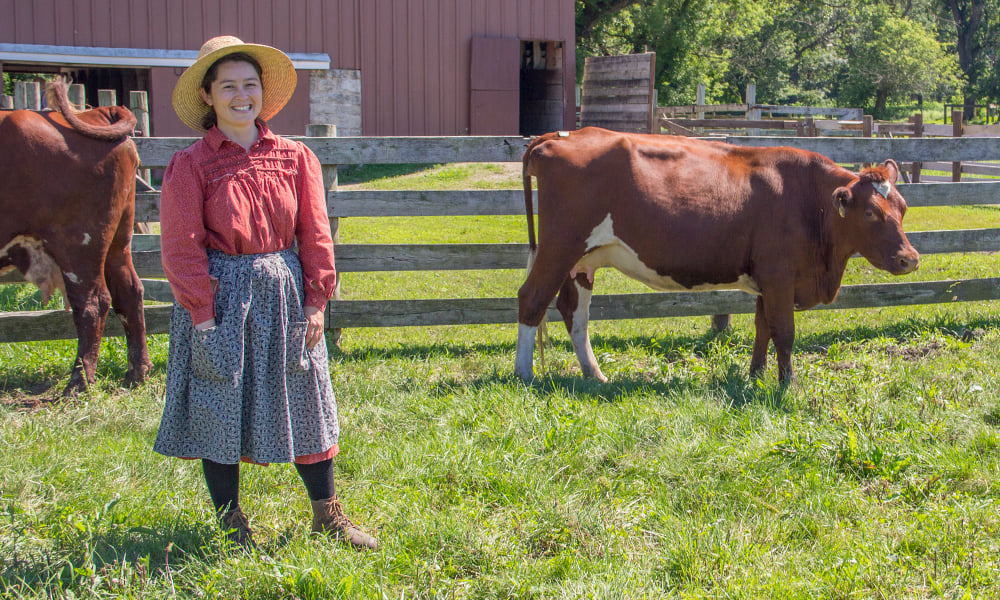 Lisa-Carpenter-milking-shorthorn-2