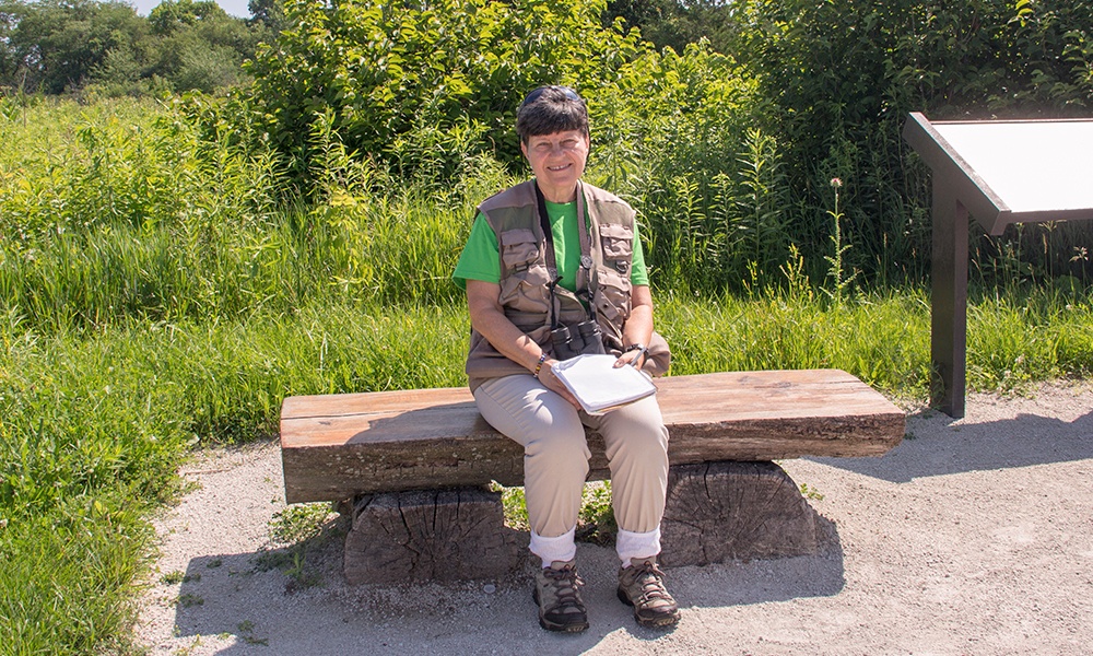 Helen-on-bench