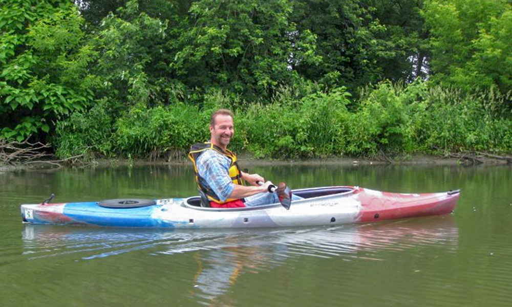 Larry-paddle-with-a-ranger