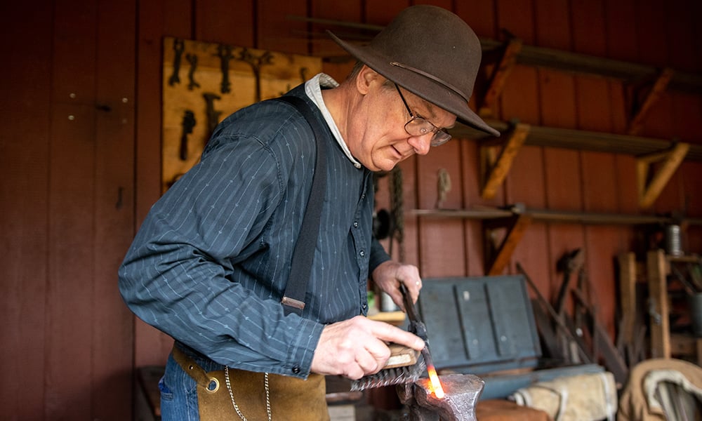 jim-fousek-blacksmithing