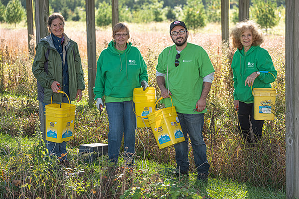 volunteer-natural-resources-native-plant-nursery-volunteers-600-400