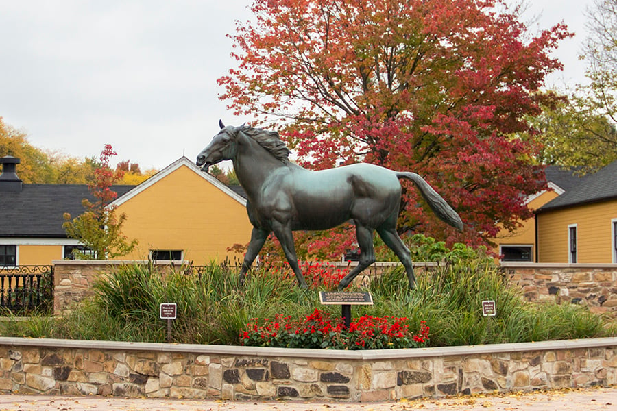 st-james-farm-horse-statue