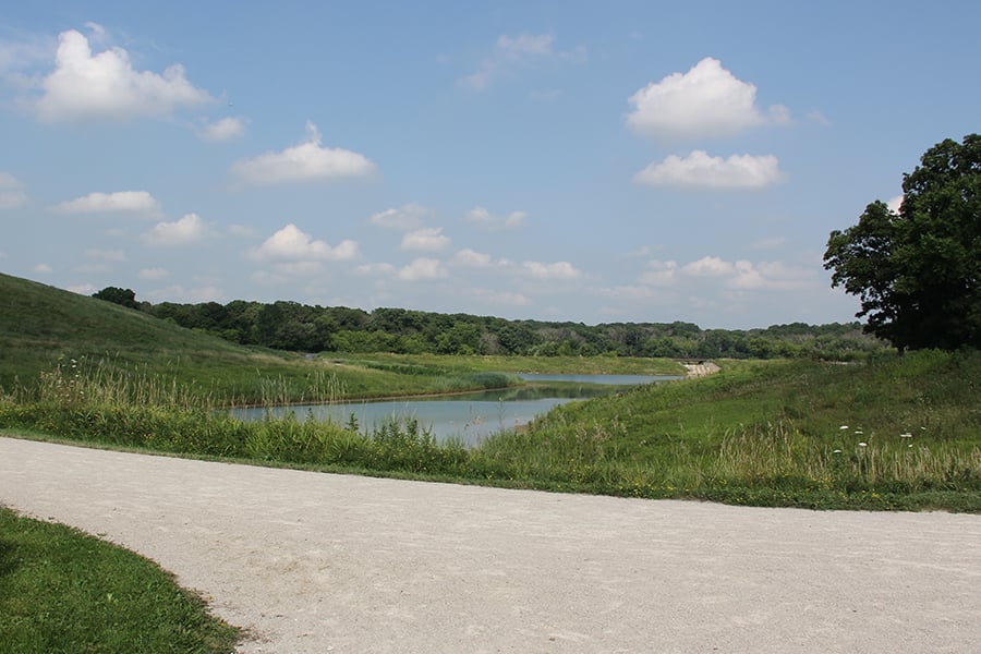 trail along lake at Meacham Grove