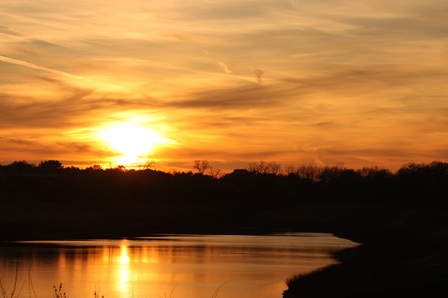 sunset-at-Spring-Creek-Reservoir-900x600