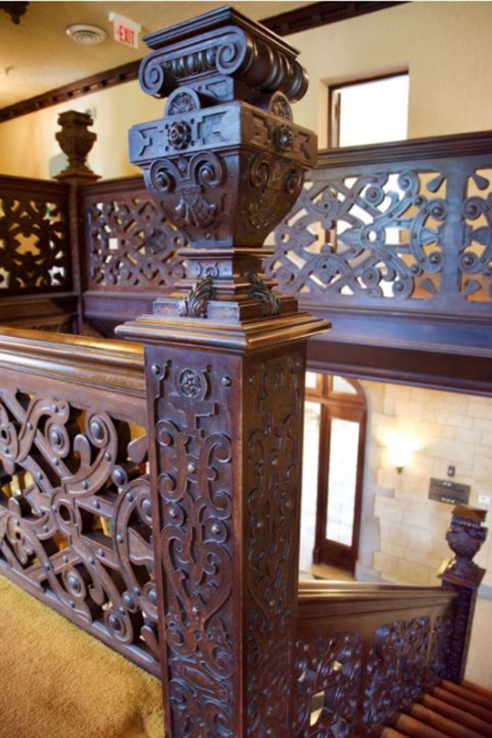 Mayslake Staircase balustrade before