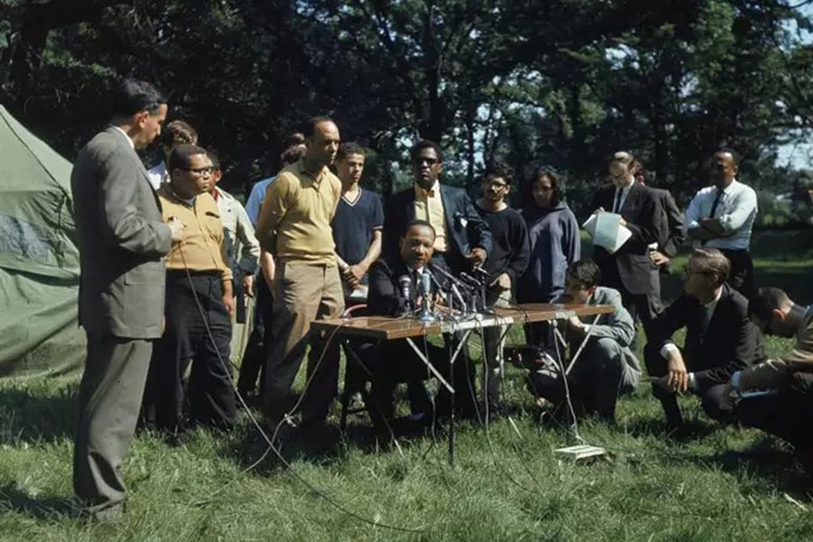 Dr. Martin Luther King, Jr. speaking on the Sisters of the Cenacle retreat house grounds — now Blackwell Forest Preserve — on June 23, 1967.