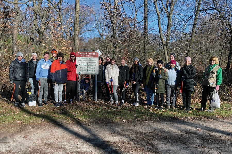 volunteers at Glacial Ridge