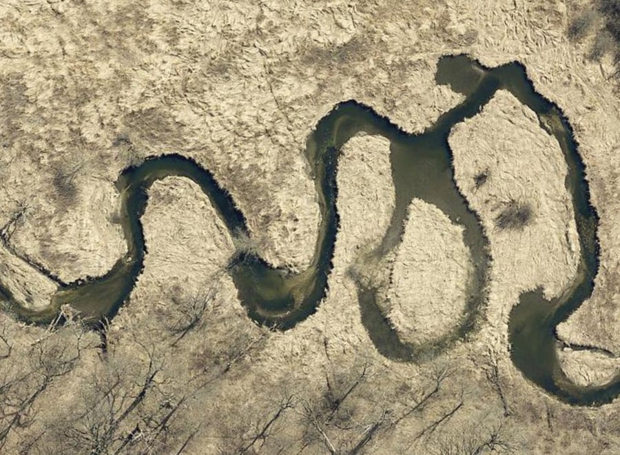 satellite-view-natural-meanders