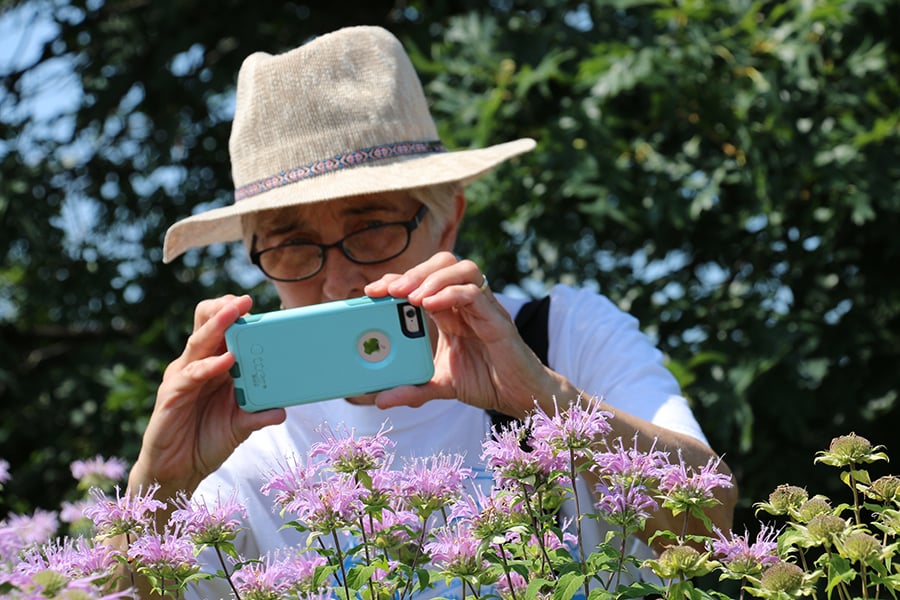 photographer-900x600x150